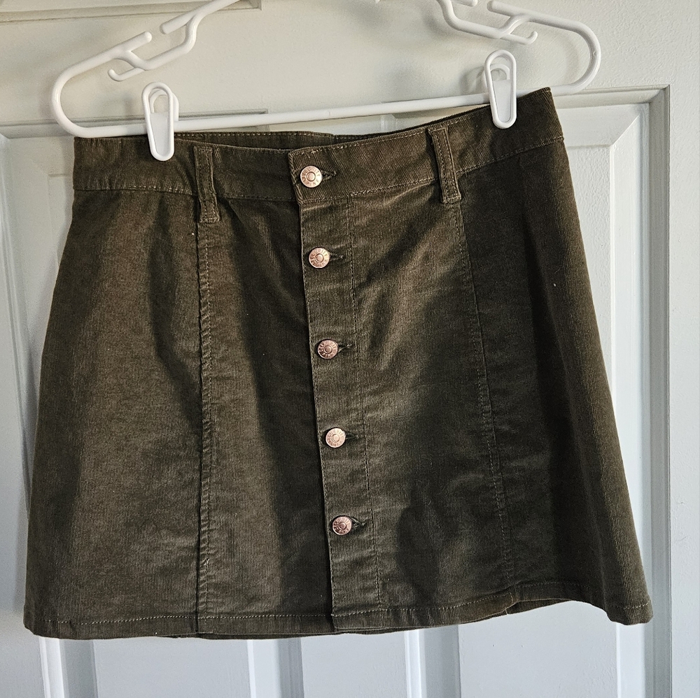 Corduroy button skirt size 7/28